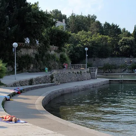 With A Parking Space Krk - 5321 דירה