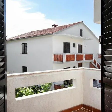 With A Parking Space Krk - 5321 דירה *